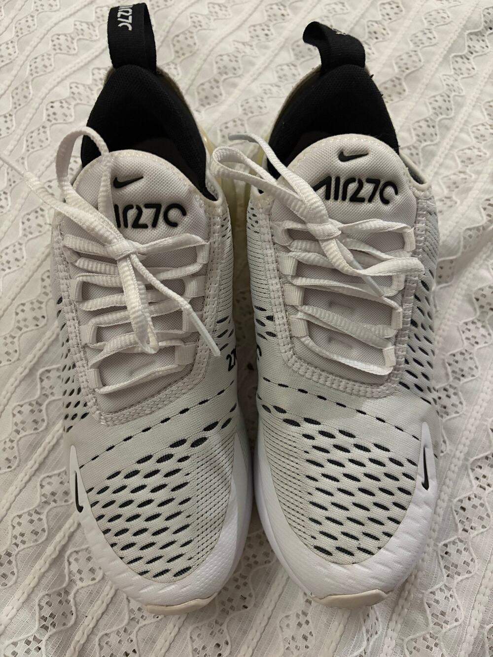 Nike Air Max 270 Women's White Black Sneakers Running Shoes Size 7 AH6789-100
